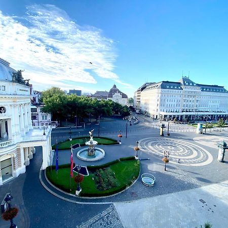 Modern Apartment In Historic City Center Old Town Bratislava Ngoại thất bức ảnh
